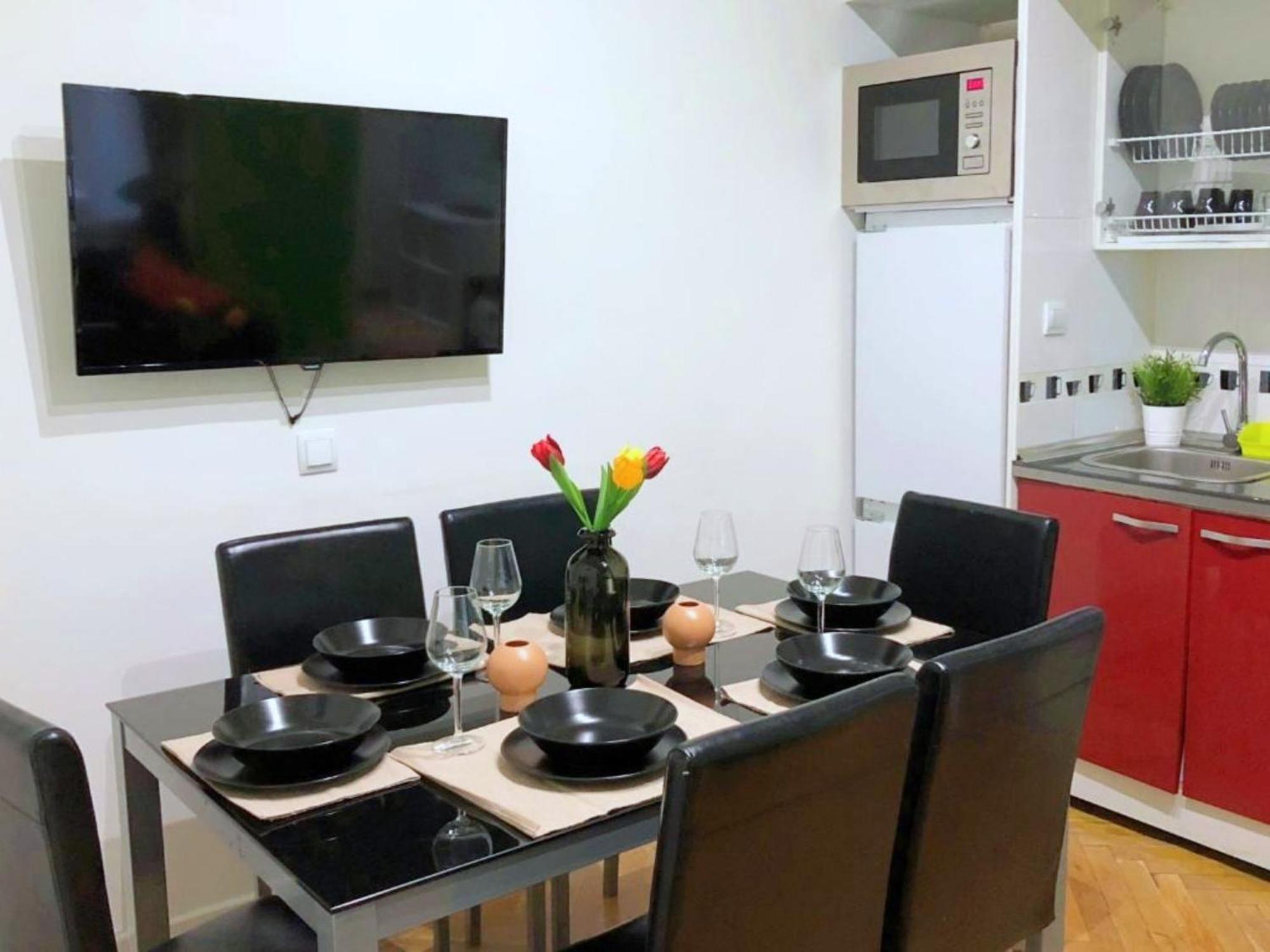 Apartamentos Econostay Plaza De Espana Madrid Buitenkant foto