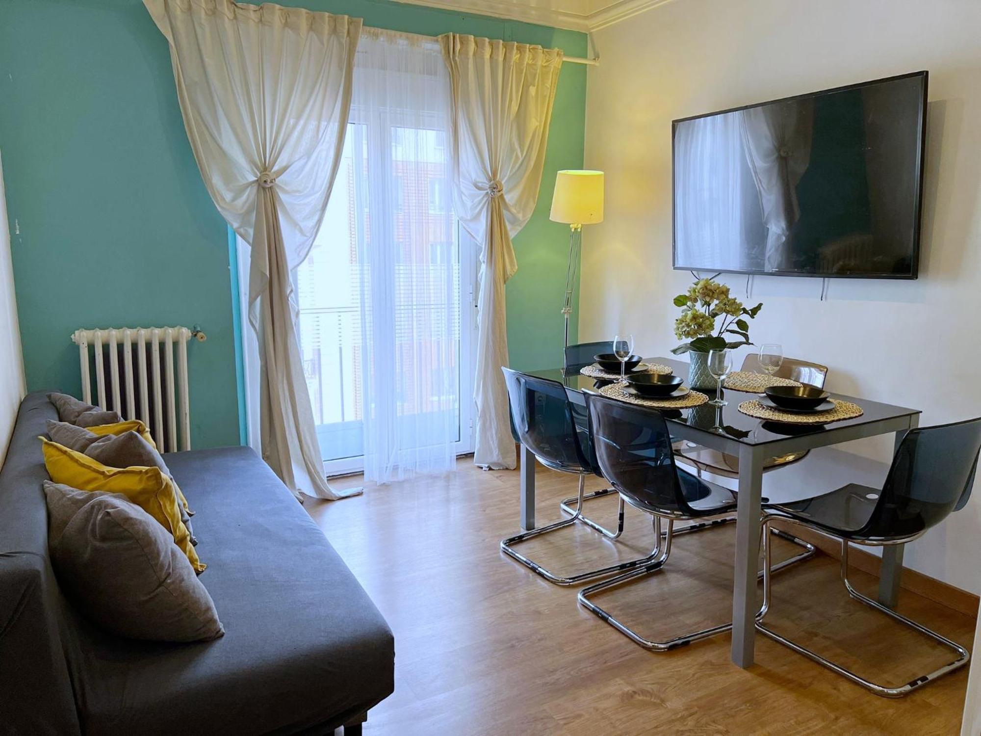 Apartamentos Econostay Plaza De Espana Madrid Buitenkant foto