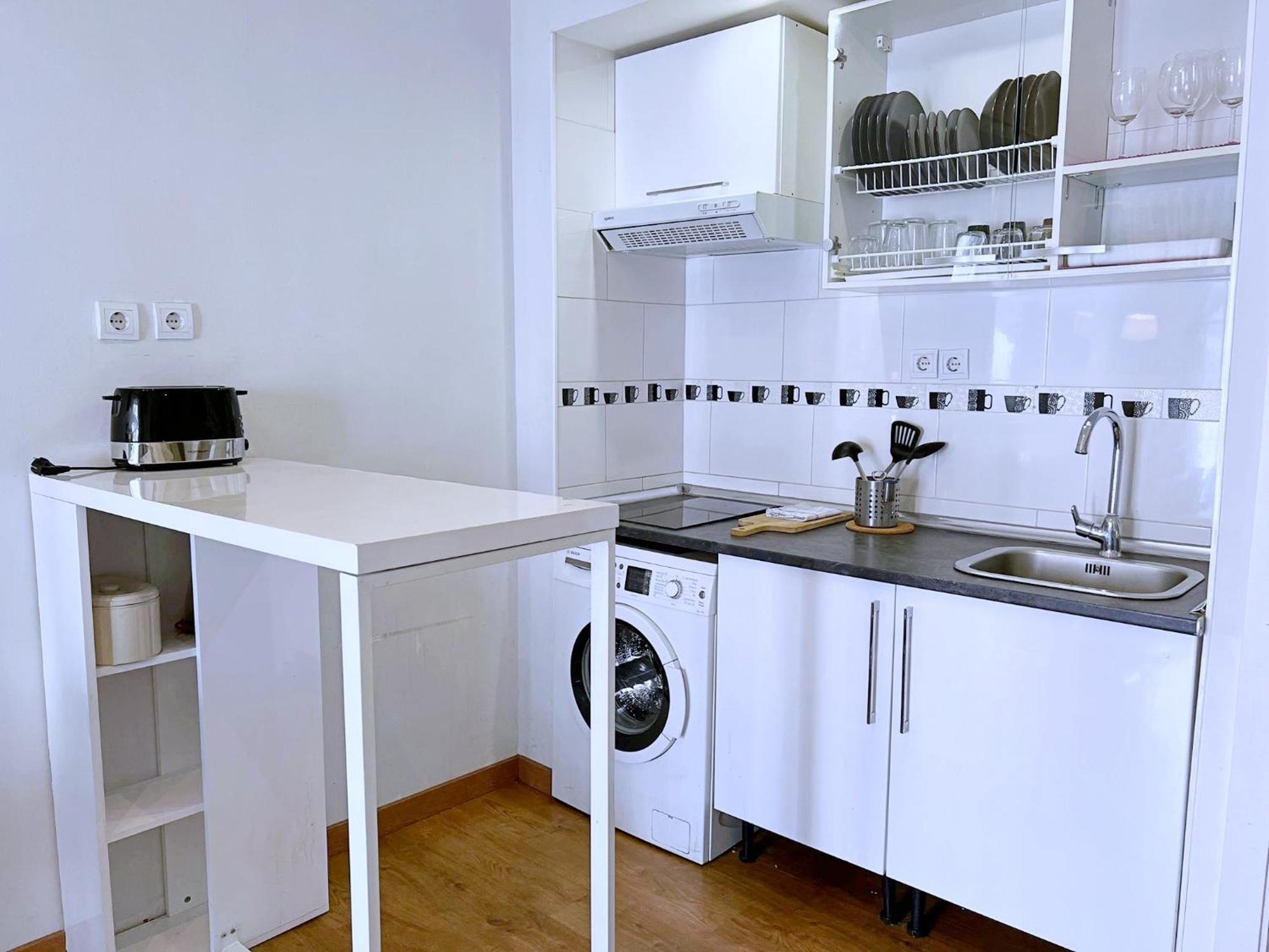 Apartamentos Econostay Plaza De Espana Madrid Buitenkant foto